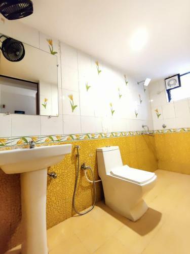 Service Apartments Baga With Pool