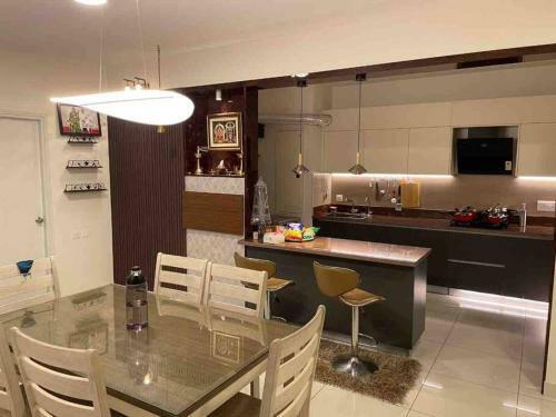 502 Stays - 2bhk Apartment