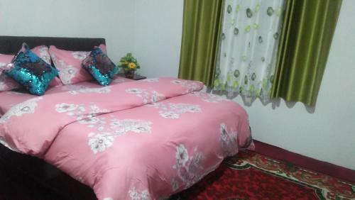 Shalom Inn Home Stay