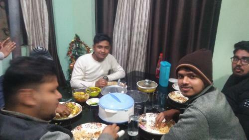 Shalom Inn Home Stay