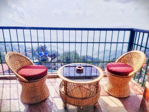 White Peak Homestay