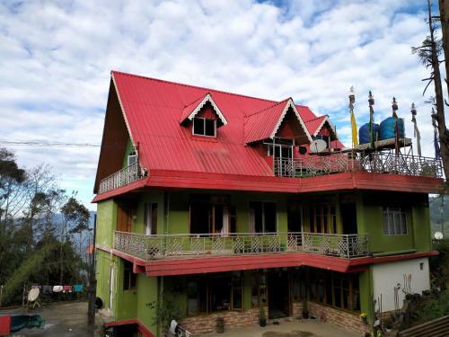 Sherpa Residency And Farmhouse