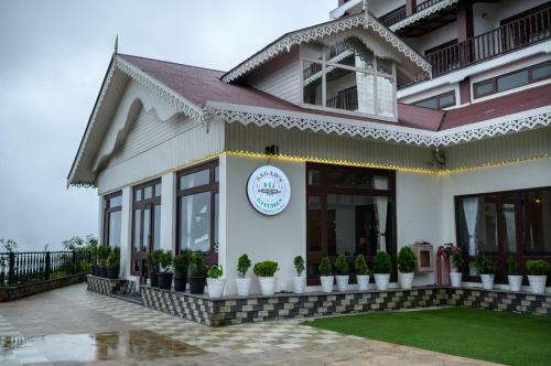 Hotel Istana Resort & Spa