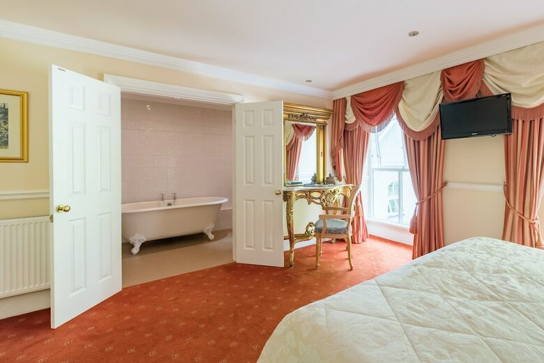 Grange Hotel