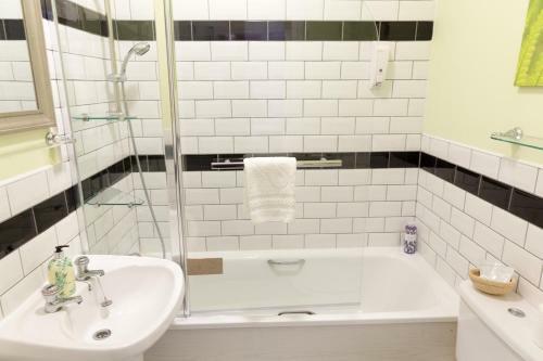 Hostal The Ascott