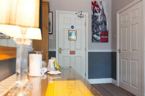 Hostal The Ascott