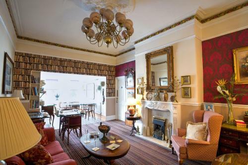 Hostal The Ascott