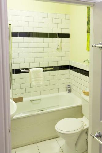 Hostal The Ascott