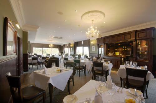 Hatton Court Hotel
