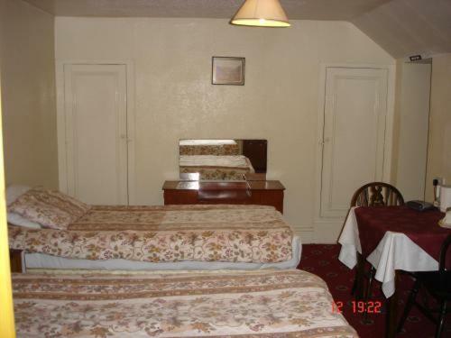 Hostal Victoria Park Hotel