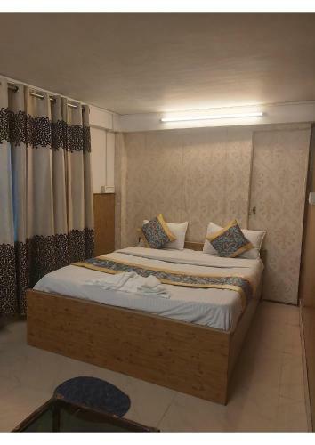 Newest Dlx Hotel