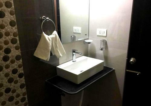 Hotel Bamboo Junction Resort