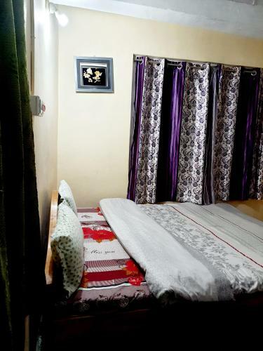 Travellers' Den
