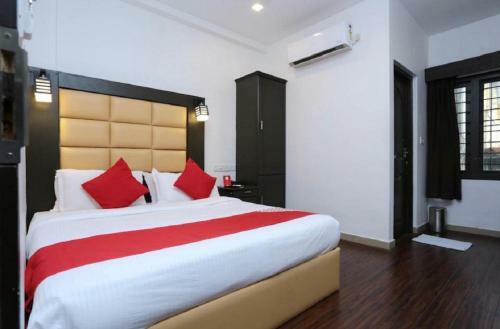 Qube Hotel