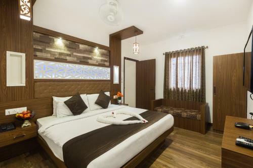 Qube Hotel
