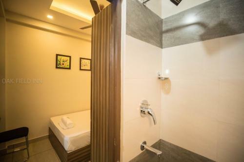 Hotel Oak Field Inn