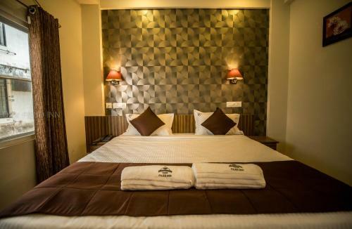 Hotel Oak Field Inn