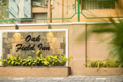 Hotel Oak Field Inn