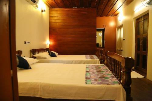Verdant Heritage Bungalow (entire 1st Floor)