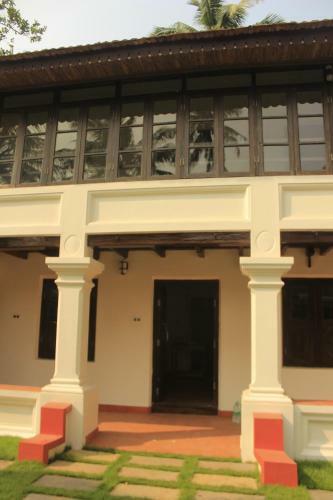Verdant Heritage Bungalow (entire 1st Floor)