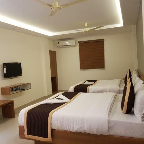 Hotel The Golden Suites
