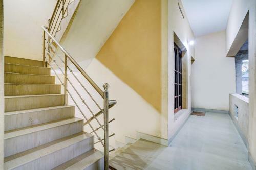 Hotel Oyo 86248 Shalom Palace