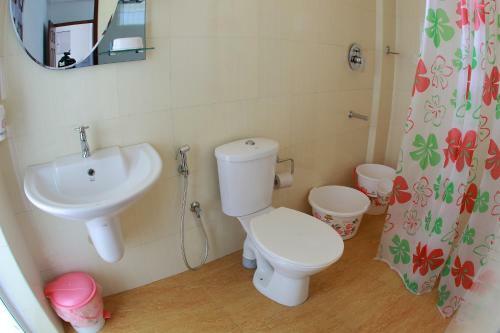 Hotel Phils' Residency & Banquets