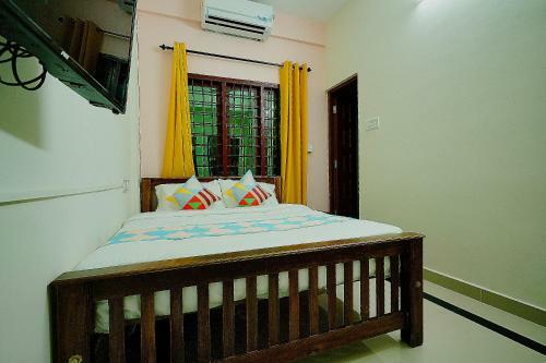 Hostal Oyo 80561 Oval Resorts