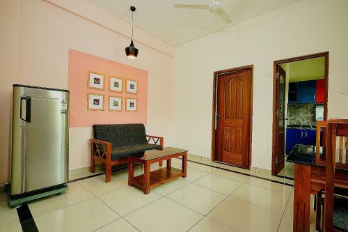 Hostal Oyo 80561 Oval Resorts