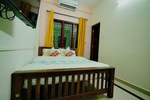 Hostal Oyo 80561 Oval Resorts