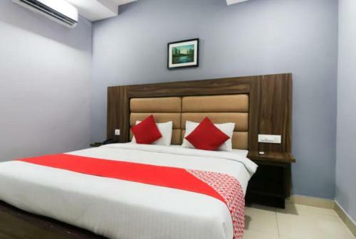 Hotel Central Queens Residency - Cochin
