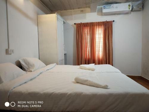 X Hostel