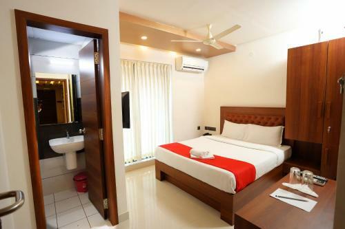 Hotel Q One Plaza