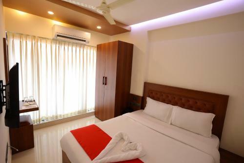 Hotel Q One Plaza