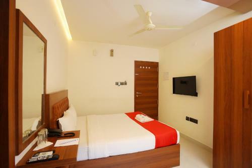 Hotel Q One Plaza