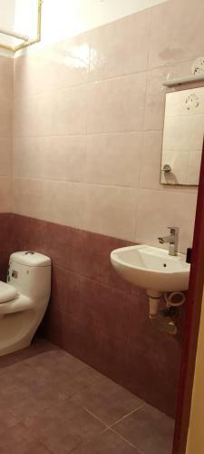 Hotel Aziba Heights Inn