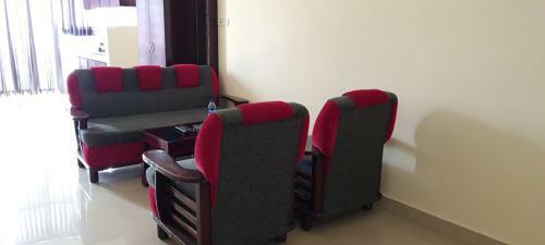 Hotel Aziba Heights Inn