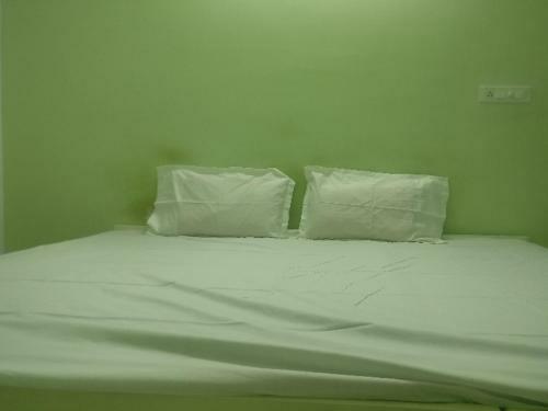 Hotel Spot On Hyd1665 Reddy's Accomodation Service