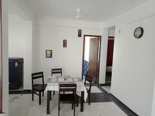 Entire 3 Bedrooms Apartment Olee