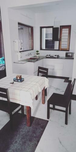Entire 3 Bedrooms Apartment Olee