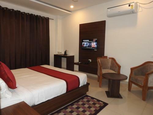 Hotel Aakash Residency