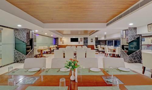 Hotel Treebo Tryst Pearl Avenue