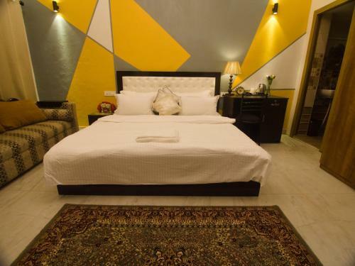 A Centrally Located Cozy, Comfortable Home