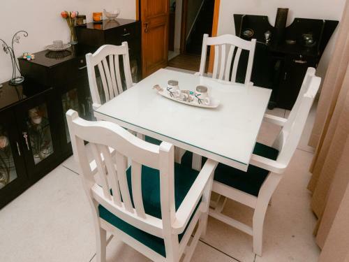 Apartamento A Centrally Located Warm And Cozy 2 Br Floor