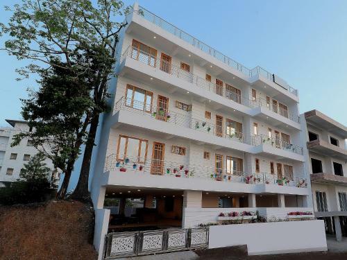 Hostal Oyo 79154 Exotic Stay
