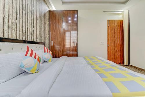 Hostal Oyo 79154 Exotic Stay