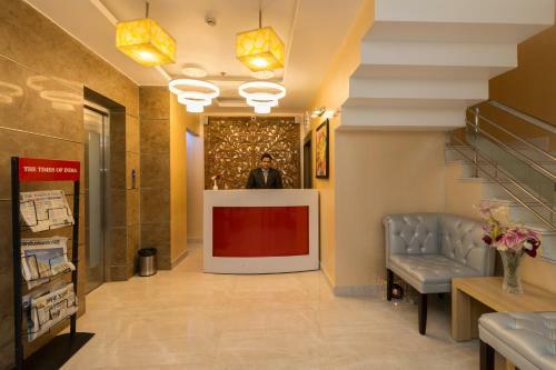 Hotel The Solitaire Express