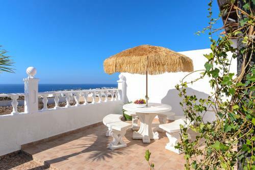 Villa Hearth Away From House. Breia