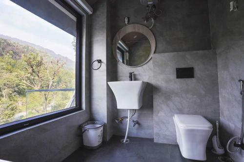 Villa Saffronstays Elysian