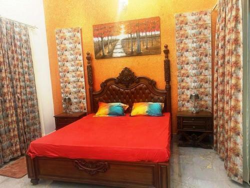 Lodge Yt Mansion